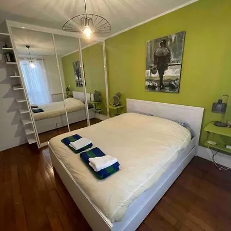 Spacious And Convenient 2 Bedroom Flat In Centre * Parigi