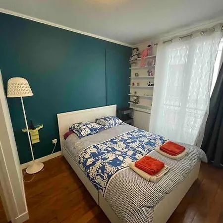 Apartment Spacious And Convenient 2 Bedroom Flat In Centre